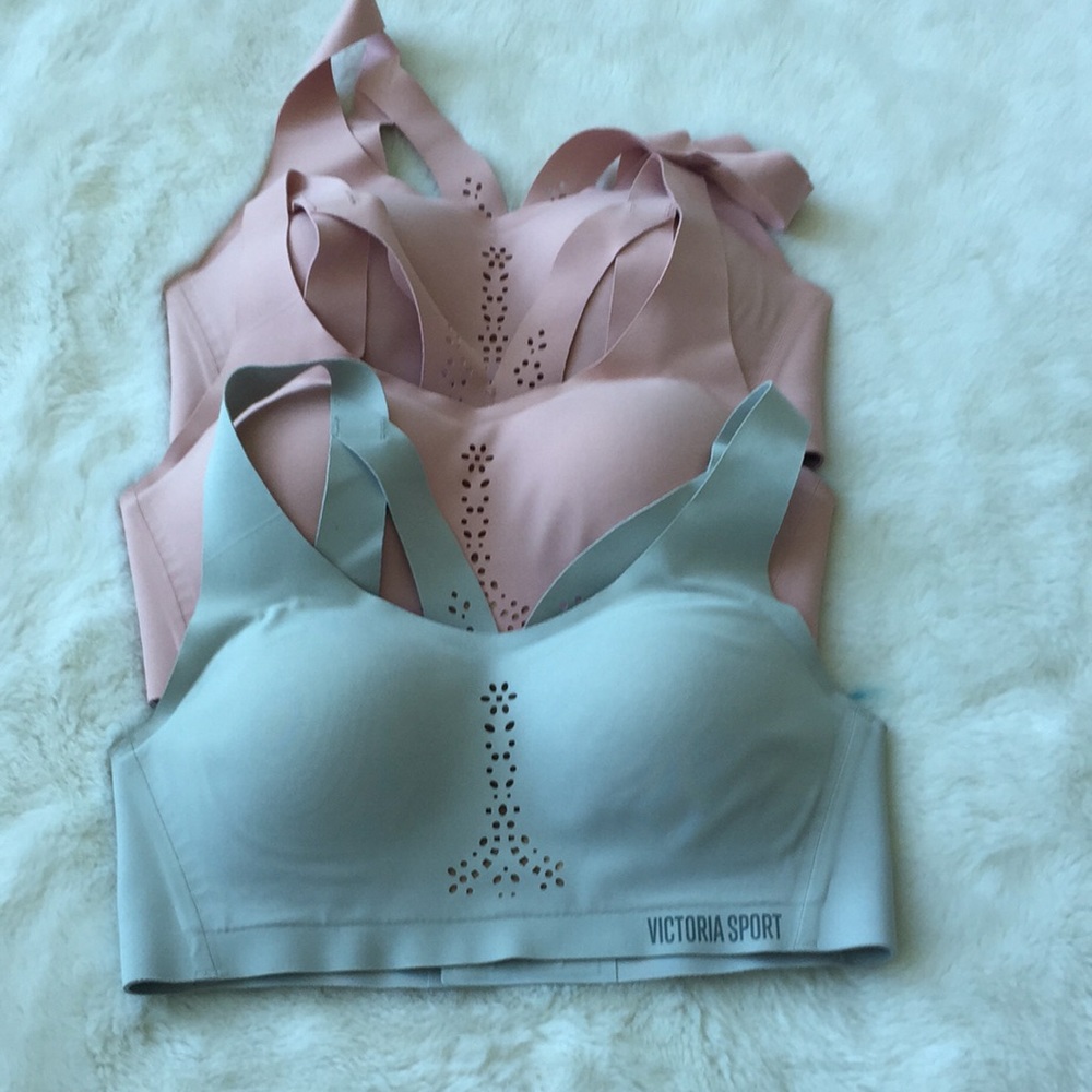 Victoria’s Secret Angel max sports bras size 32 C